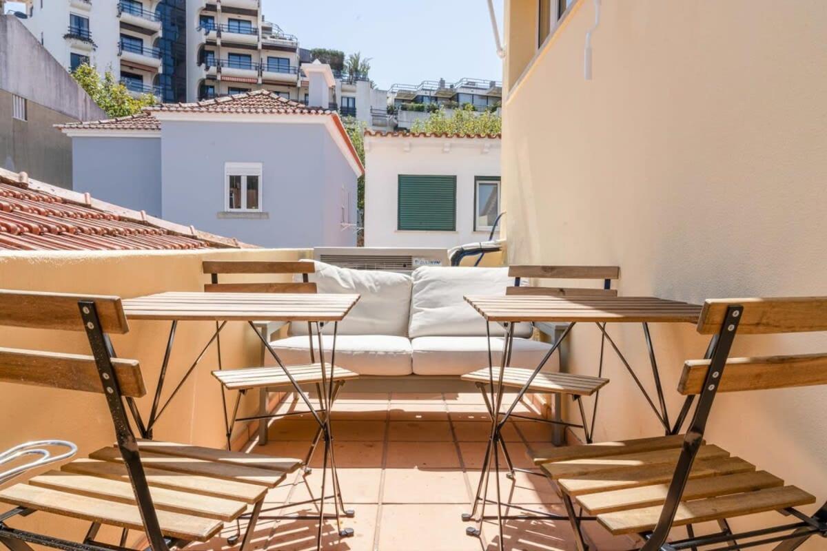 Cozy Coastal Getaway 3Br Apartment In Estoril Extérieur photo