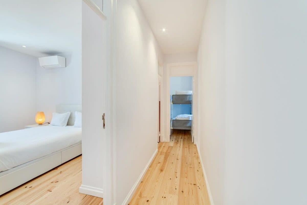 Cozy Coastal Getaway 3Br Apartment In Estoril Extérieur photo