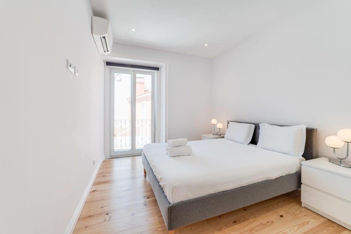 Cozy Coastal Getaway 3Br Apartment In Estoril Extérieur photo